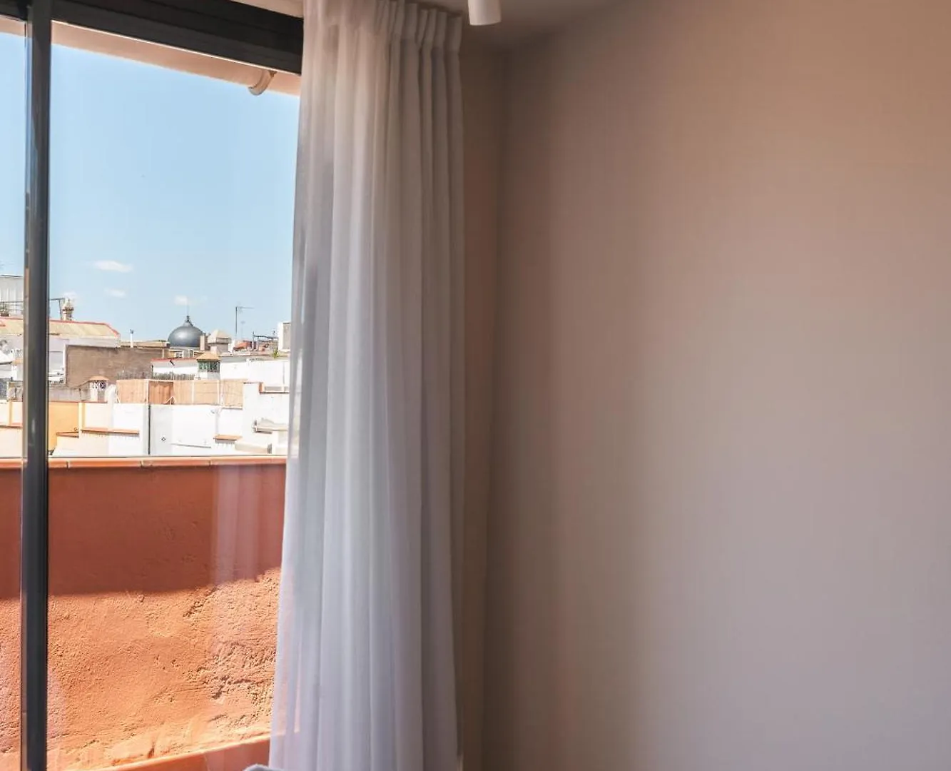 C211 Barcelona Apartments