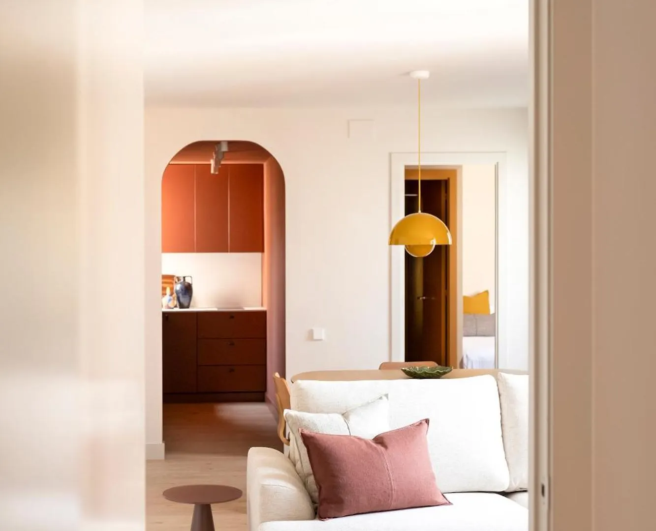 C211 Barcelona Apartments