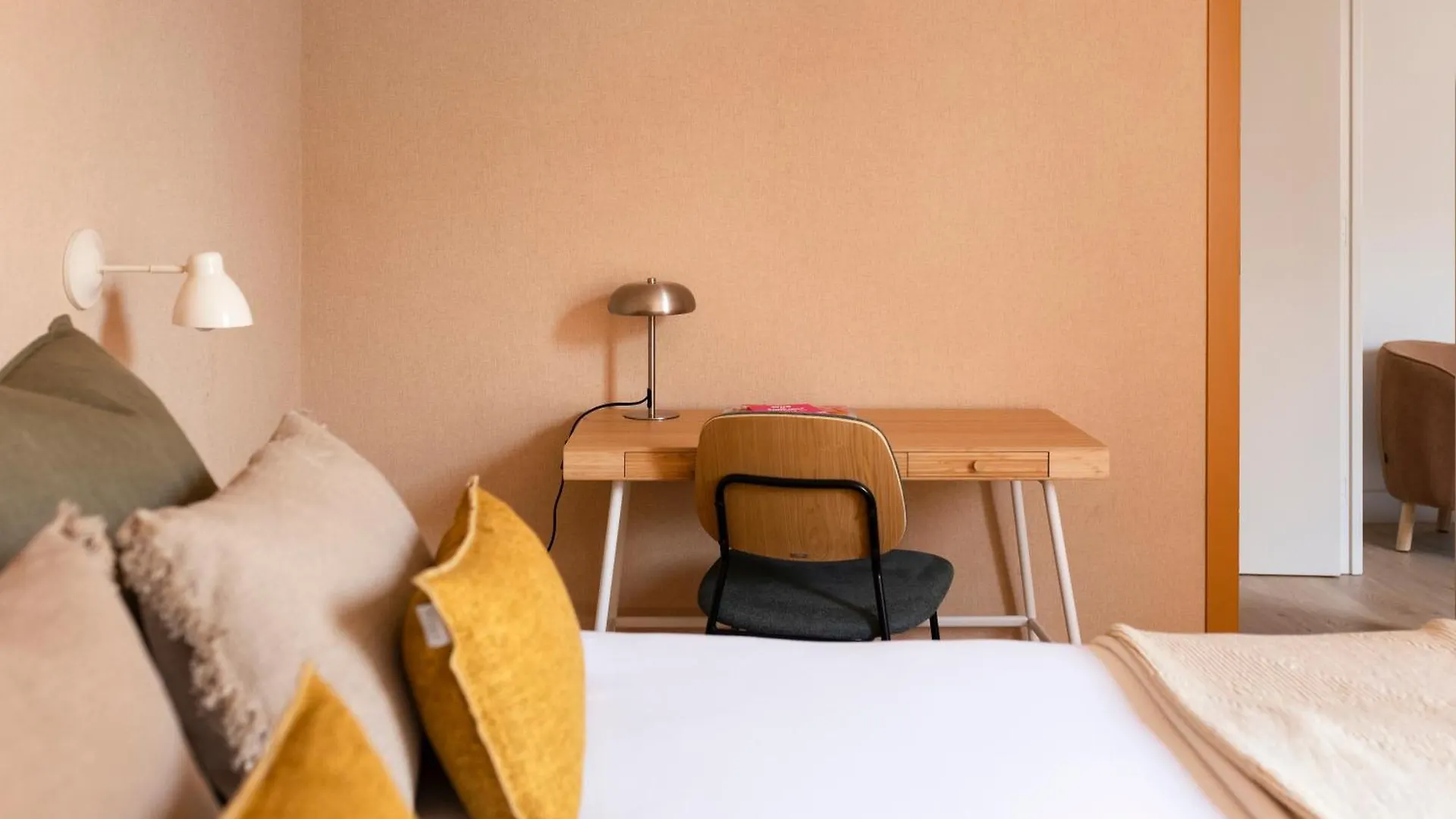 C211 Barcelona Apartments España